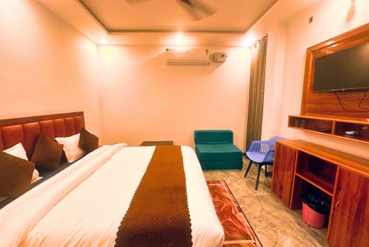 Shivpuri-Hotel-Image